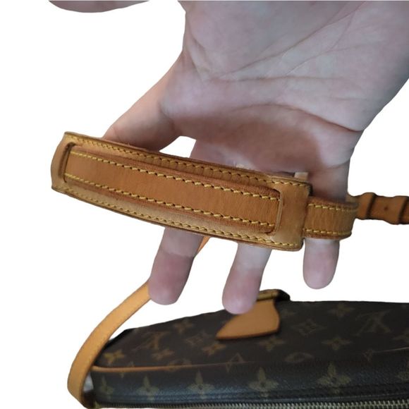 Louis Vuitton Monogram Jeune Fille MM Crossbody Bag Shoulder Bag - Picture 9 of 15